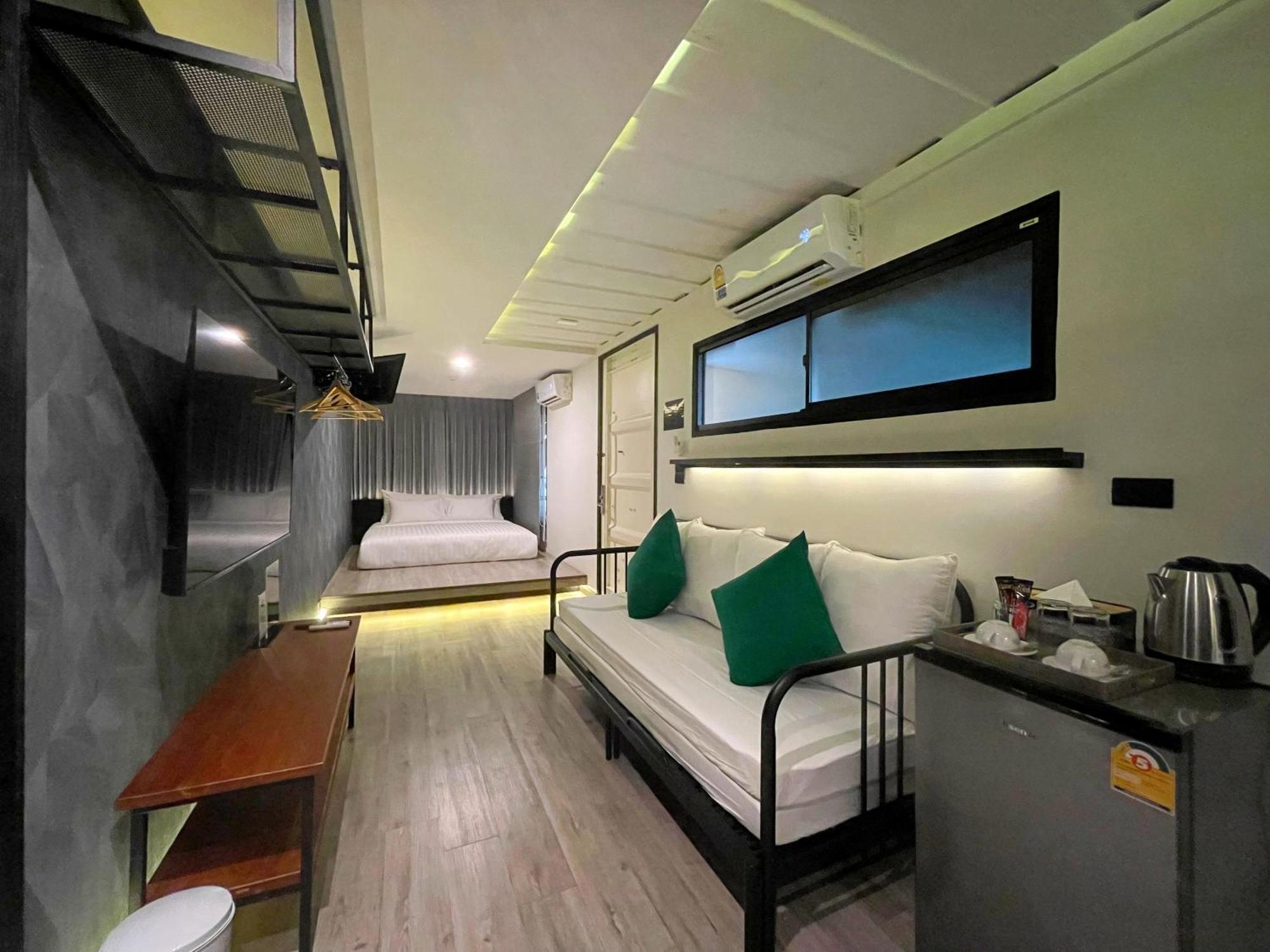 Nights In A Box Hotel Ban Muang  Room photo