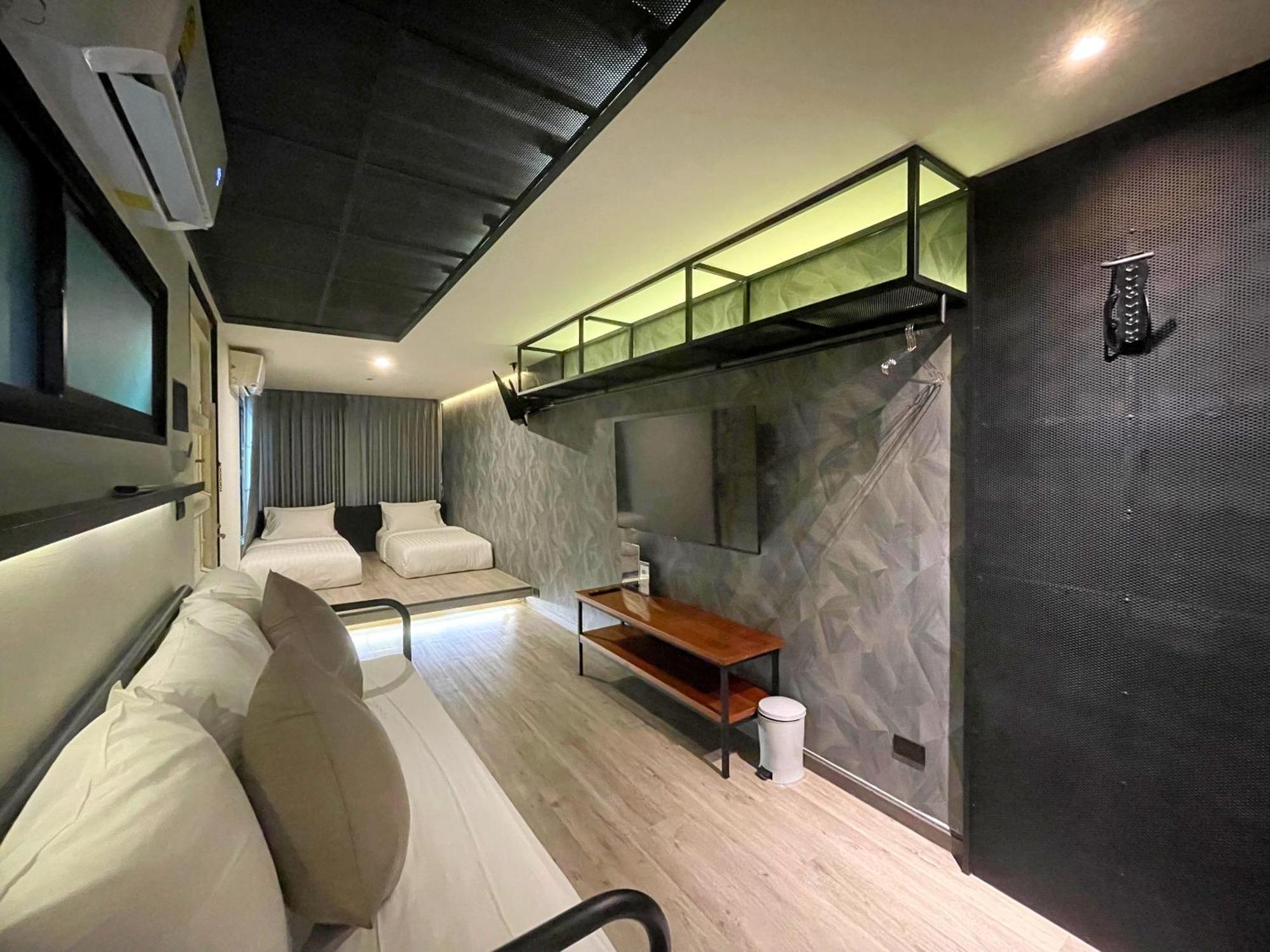 Nights In A Box Hotel Ban Muang  Room photo