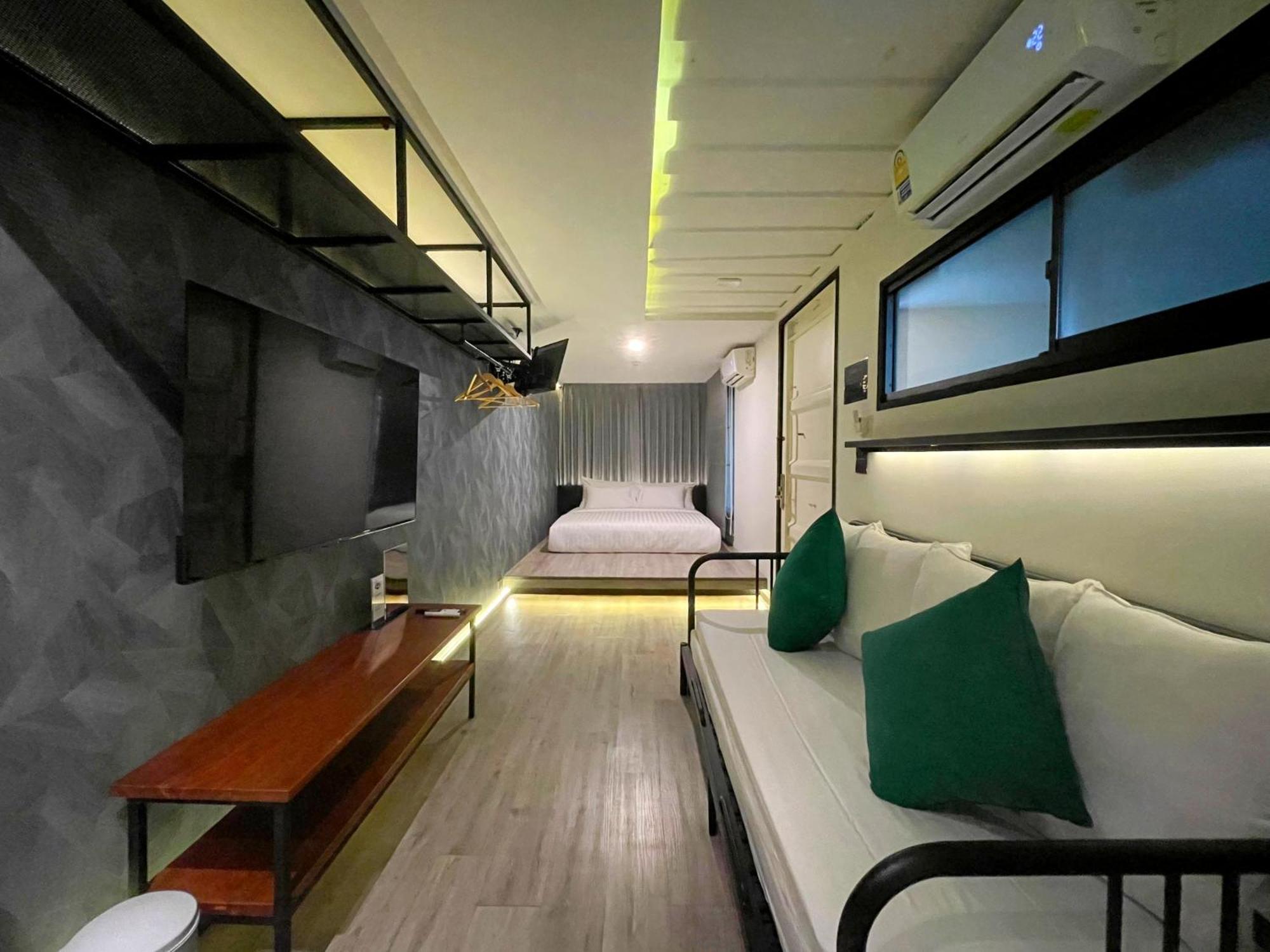 Nights In A Box Hotel Ban Muang  Room photo